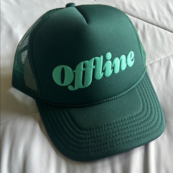 Source Unknown Green 'Offline' Trucker Hat - Picture 1 of 2